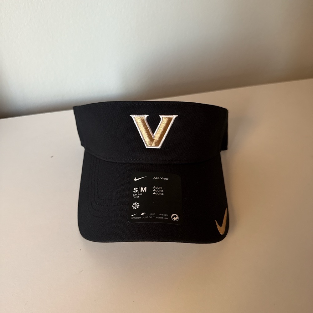 Nike Vanderbilt Visor - Black and Gold